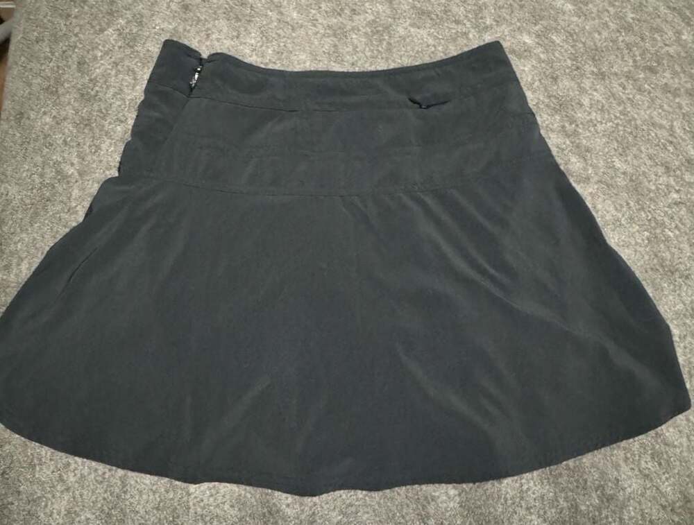 ATHLETA Skort Womens Size 6 Black Everyday Golf Tennis Lined Pockets Stretch